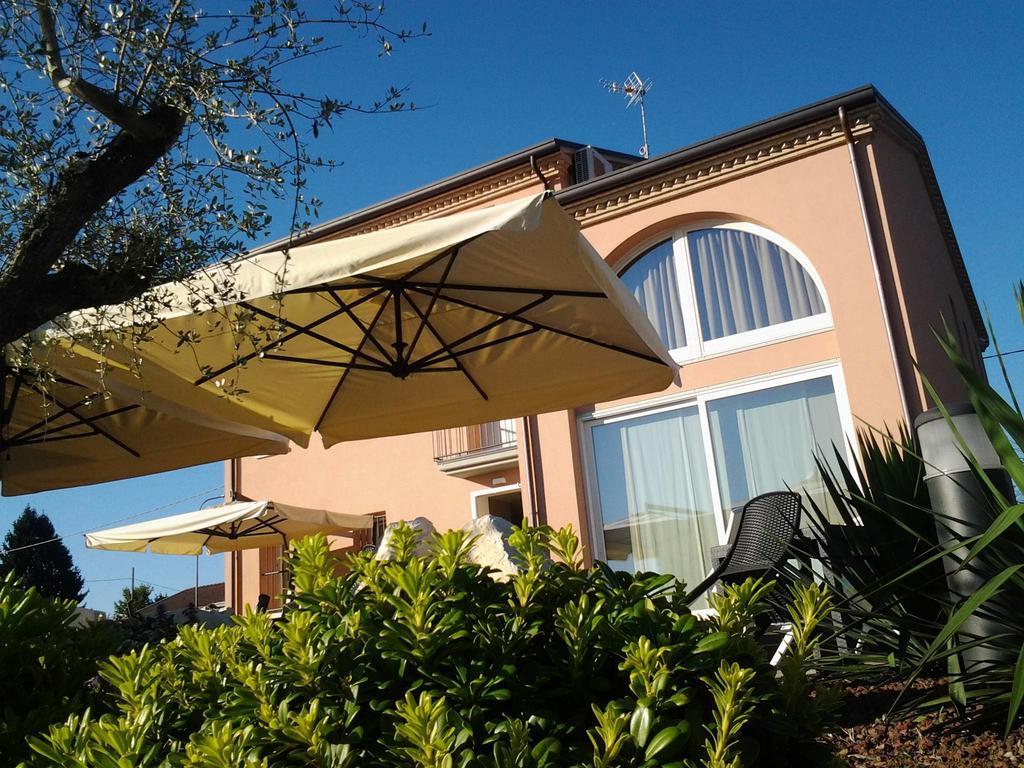 Agrialloggi La Palazzina Curtarolo Luaran gambar